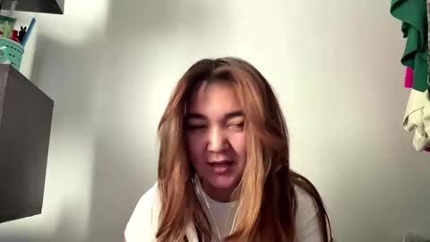 Snapshot of caritaschiavo chatting on 10.29.25 caritaschiavo online show from 10.29.25