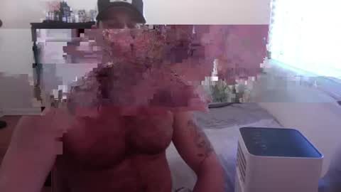 Snapshot of carl_beauchamp chatting on 10.16.25 CarlBeauXXX online show from 10.16.25