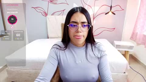 Snapshot of carla_bennet_ chatting on 09.29.25 C A R L A online show from 09.29.25