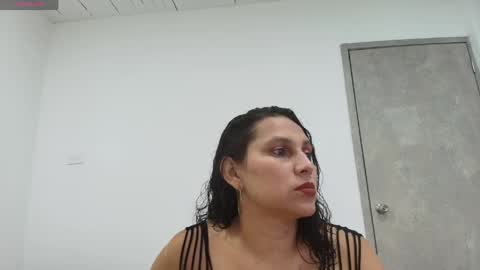carlaantonellii online show from 04.23.26