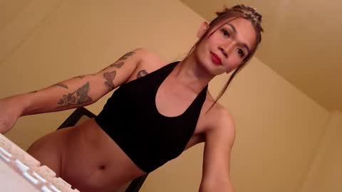 Snapshot of carlamour chatting on 11.02.25 Carla online show from 11.02.25