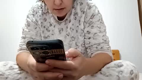 Snapshot of carlasweet00 chatting on 12.05.25 carlasweet00 online show from 12.05.25