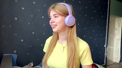 Snapshot of carlettanickas chatting on 04.02.26 Kaayy Its my first day here online show from 04.02.26