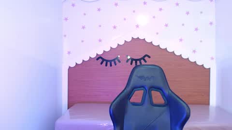 CARLYE   online show from 11.21.25