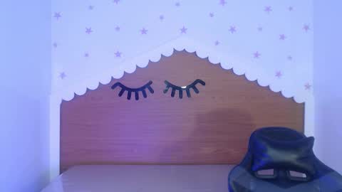 CARLYE   online show from 12.20.25