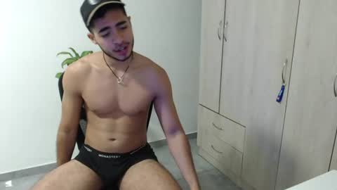 Snapshot of carlitospuma_ chatting on 07.24.26 Carlitos online show from 07.24.26