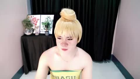 Snapshot of carlo_bigcock69 chatting on 09.17.25 carlo_bigcock69 online show from 09.17.25