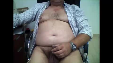 Snapshot of carlos8711 chatting on 12.23.25 carlos8711 online show from 12.23.25