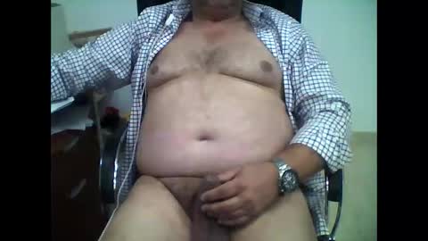 Snapshot of carlos8711 chatting on 01.14.26 carlos8711 online show from 01.14.26