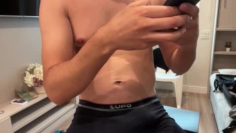 Snapshot of carlos_020 chatting on 09.13.25 carlos_020 online show from 09.13.25