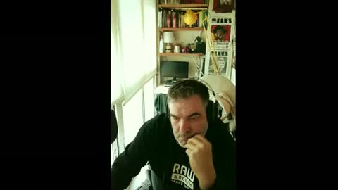 Snapshot of carlos_705 chatting on 11.18.25 Albert King online show from 11.18.25