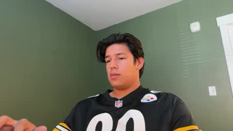 Snapshot of carlosjosecb1 chatting on 09.22.25 carlos online show from 09.22.25