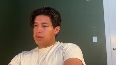 Snapshot of carlosjosecb1 chatting on 10.21.25 carlos online show from 10.21.25