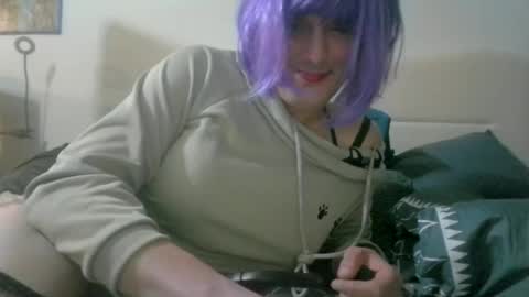 Snapshot of carlsgood chatting on 04.12.26 Samantha Foxey online show from 04.12.26