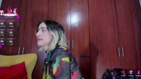 Snapshot of carly_grasso chatting on 09.12.25 carly grasso online show from 09.12.25