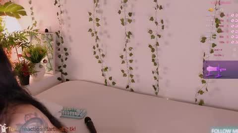 Carly online show from 04.29.26