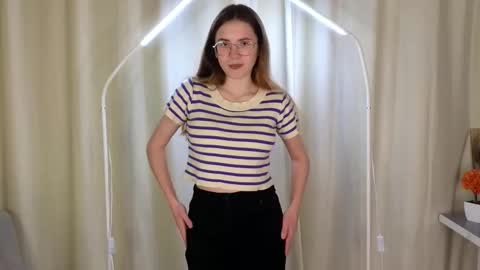 Snapshot of carmellalazo chatting on 12.20.25 Abigail online show from 12.20.25