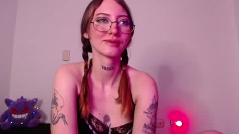 carmennrusso online show from 12.16.25