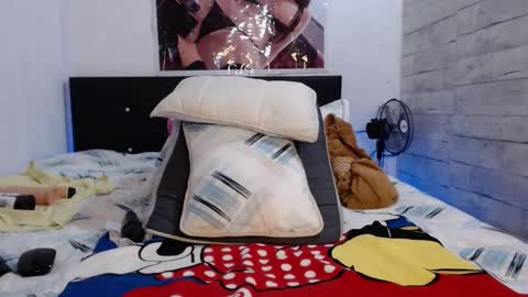 Caro milf  online show from 02.21.25