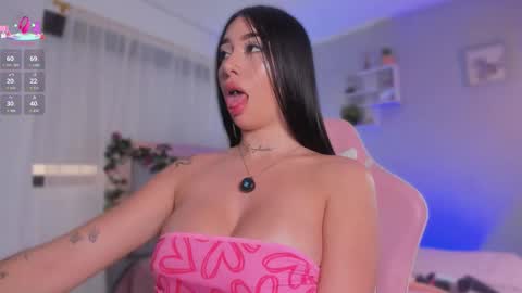 caro_sanchezz online show from 10.30.25