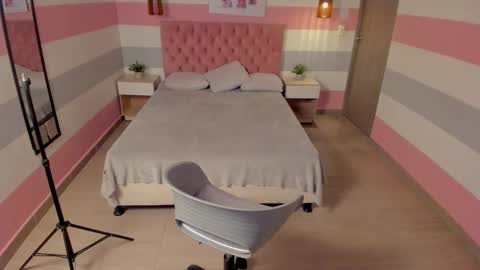 Snapshot of carol_pinter chatting on 12.30.24 Carol online show from 12.30.24