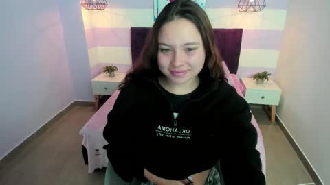 Snapshot of carol_pinter chatting on 03.11.25 Carol online show from 03.11.25