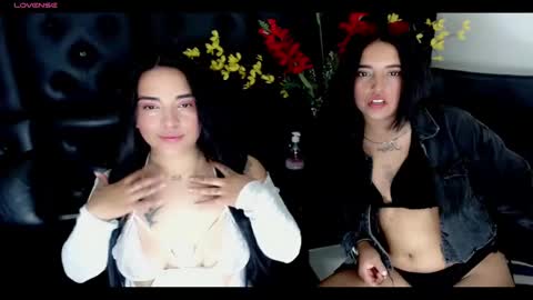 Carolaine01 online show from 03.05.25