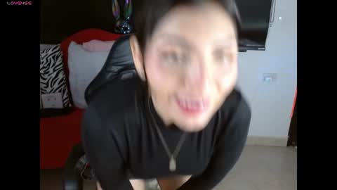 Caroline online show from 07.18.26