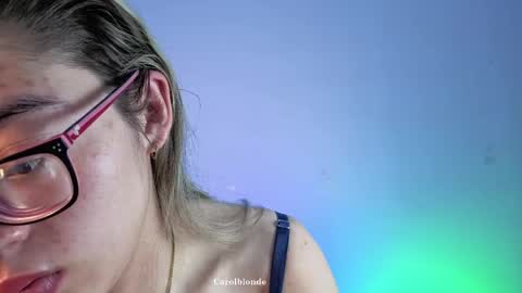 Snapshot of carolblonde chatting on 06.01.26 Char online show from 06.01.26