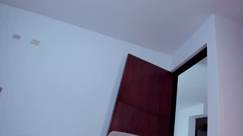 Snapshot of caroliine__ chatting on 12.18.24 Caroline online show from 12.18.24