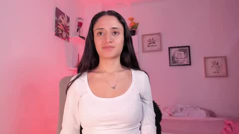 Snapshot of caroliine__ chatting on 02.16.25 Caroline online show from 02.16.25