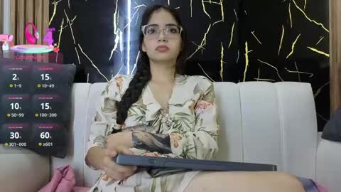 CAROLINA  online show from 04.24.26