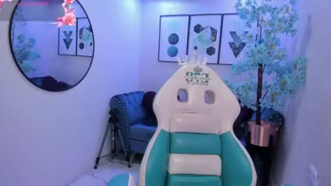 CAROLINA.  online show from 07.06.26