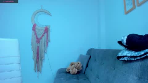 Carolina online show from 10.11.25