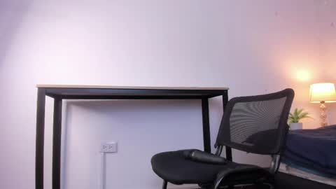  Caroline  online show from 04.21.26