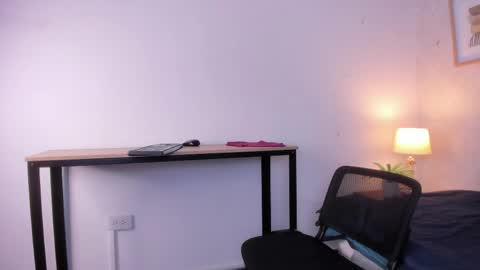  Caroline  online show from 04.23.26