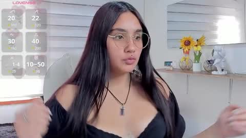 caroline_rodriguez_9 online show from 04.10.26