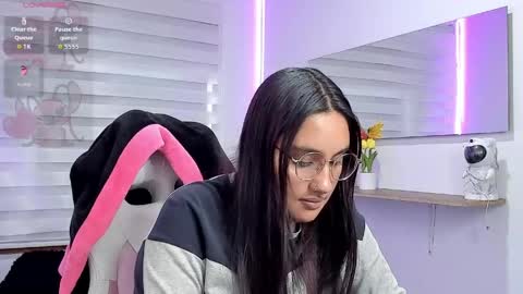 Snapshot of caroline_rodriguez_9 chatting on 05.23.26 caroline_rodriguez_9 online show from 05.23.26