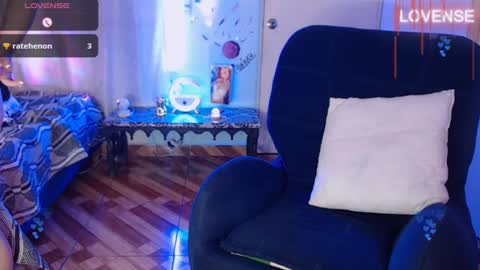 Snapshot of carolineblich chatting on 01.15.25 Carolin Blich online show from 01.15.25