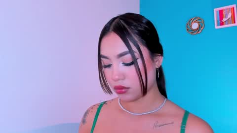 Snapshot of carolineegarcia chatting on 02.06.25 CarolineeGarcia online show from 02.06.25