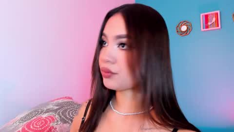 Snapshot of carolineegarcia chatting on 02.10.25 CarolineeGarcia online show from 02.10.25