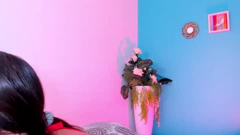 Snapshot of carolineegarcia chatting on 02.13.25 CarolineeGarcia online show from 02.13.25