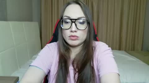 Caroline online show from 07.22.26