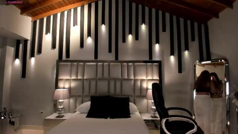 Caro online show from 11.20.25