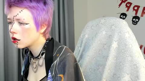 Snapshot of carolinerichter chatting on 11.01.25 CarolineRichter online show from 11.01.25