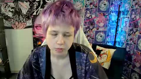 Snapshot of carolinerichter chatting on 11.10.25 CarolineRichter online show from 11.10.25