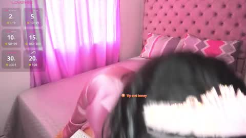 Caroline  online show from 03.12.26