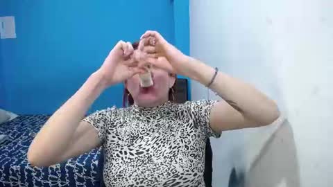 Carolinhe  online show from 07.18.26