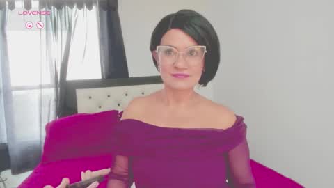 Snapshot of carolinnefiotti chatting on 02.21.26 CarolinneFiotti online show from 02.21.26