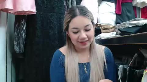 Snapshot of caroo0615 chatting on 11.25.25 caroo0615 online show from 11.25.25